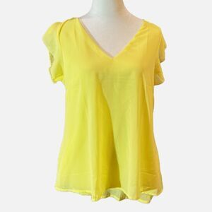 Alice Co. Cannery yellow ruffle sleeve blouse with split back